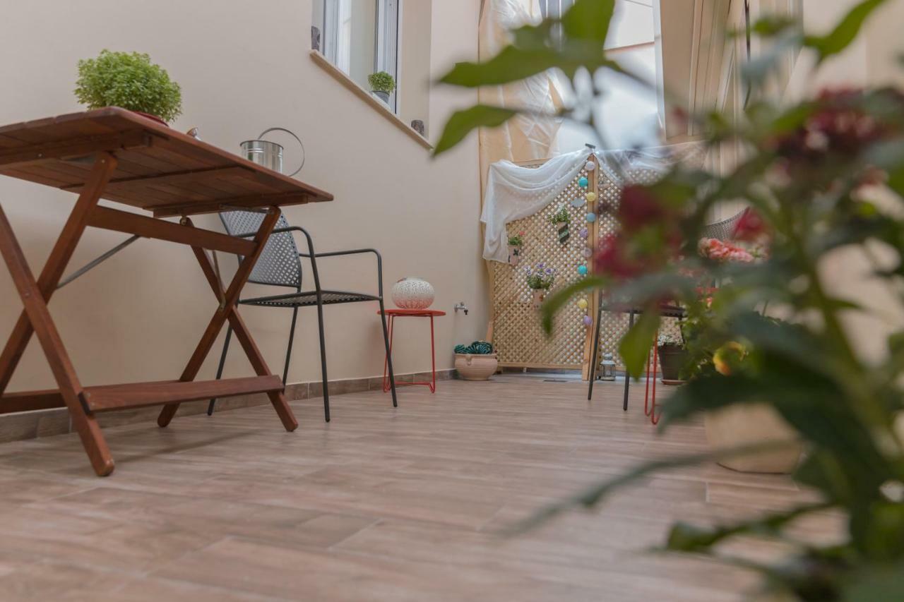 Saint George Unique Studio نافبليو المظهر الخارجي الصورة
